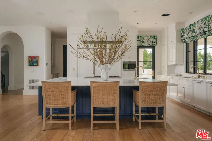 1475 E Mountain Drive, Santa Barbara, California 93108