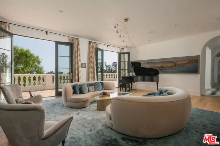 1475 E Mountain Drive, Santa Barbara, California 93108