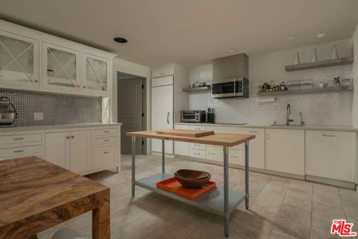 1475 E Mountain Drive, Santa Barbara, California 93108