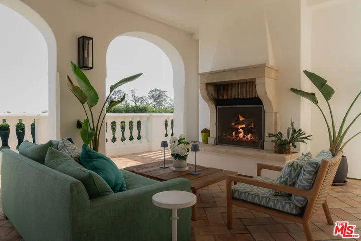 1475 E Mountain Drive, Santa Barbara, California 93108