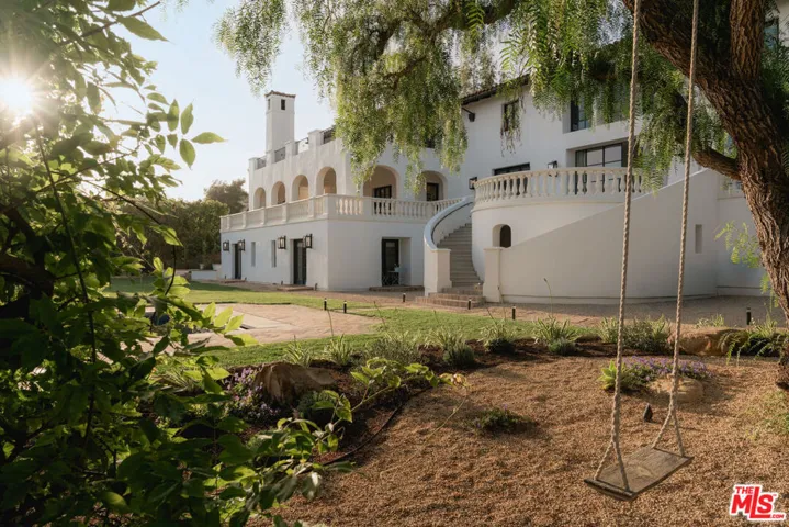 1475 E Mountain Drive, Santa Barbara, California 93108