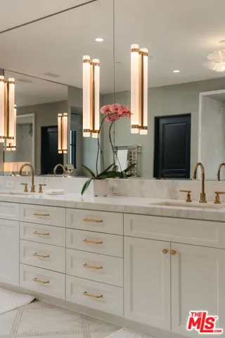 1475 E Mountain Drive, Santa Barbara, California 93108