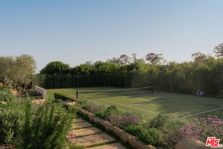 1475 E Mountain Drive, Santa Barbara, California 93108
