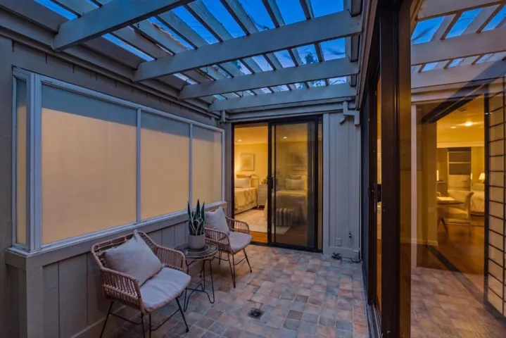 22920 Stonebridge, Cupertino, California 95014