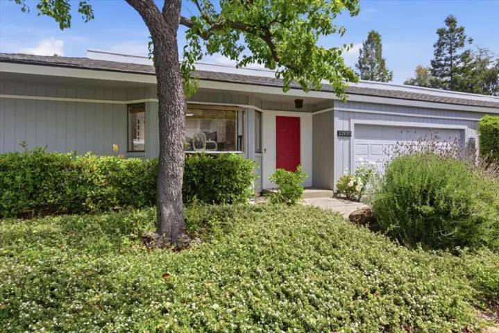 22920 Stonebridge, Cupertino, California 95014