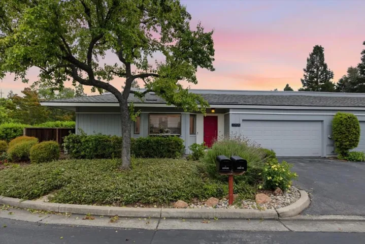 22920 Stonebridge, Cupertino, California 95014