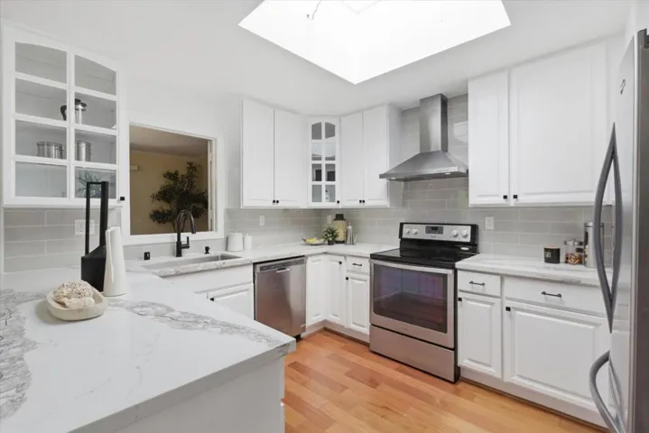 22920 Stonebridge, Cupertino, California 95014