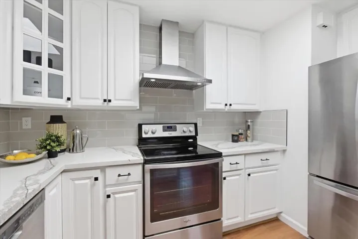 22920 Stonebridge, Cupertino, California 95014