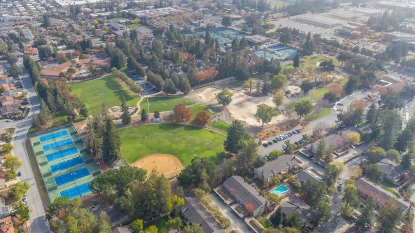 22920 Stonebridge, Cupertino, California 95014