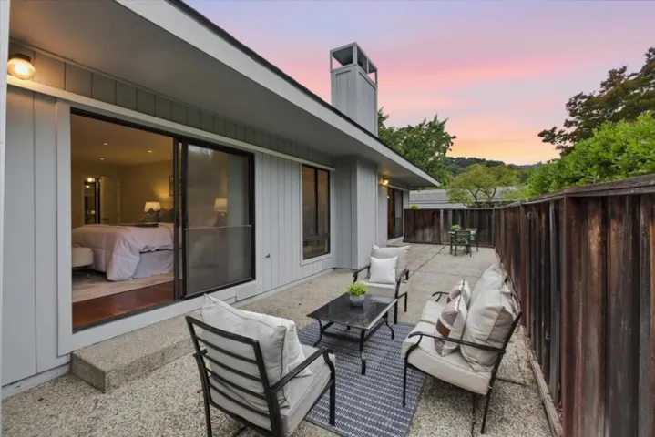 22920 Stonebridge, Cupertino, California 95014