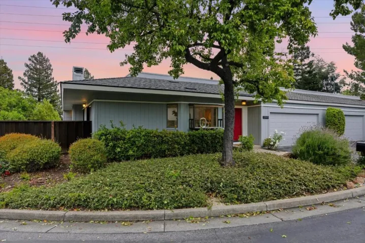 22920 Stonebridge, Cupertino, California 95014