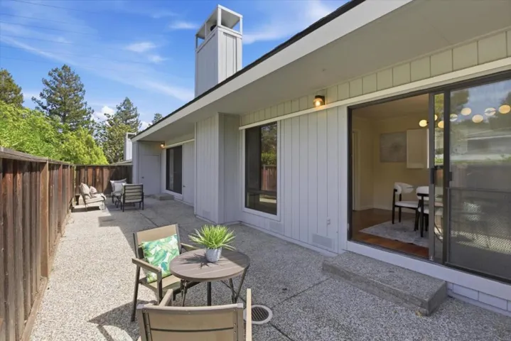 22920 Stonebridge, Cupertino, California 95014