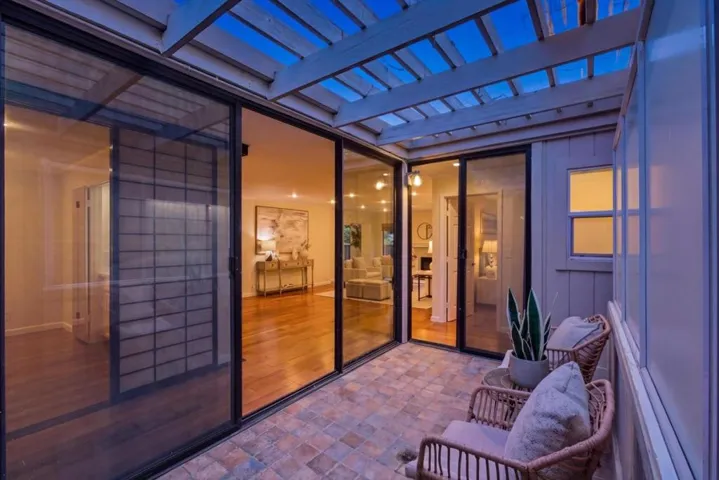 22920 Stonebridge, Cupertino, California 95014