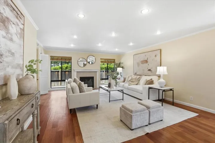 22920 Stonebridge, Cupertino, California 95014