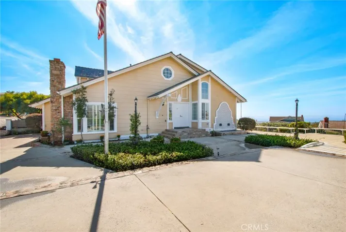 603 Calle Embocadura, San Clemente, California 92673