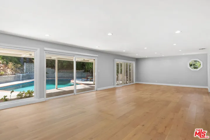 4863 Don Juan Place, Woodland Hills, California 91364