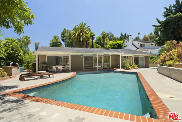 4863 Don Juan Place, Woodland Hills, California 91364
