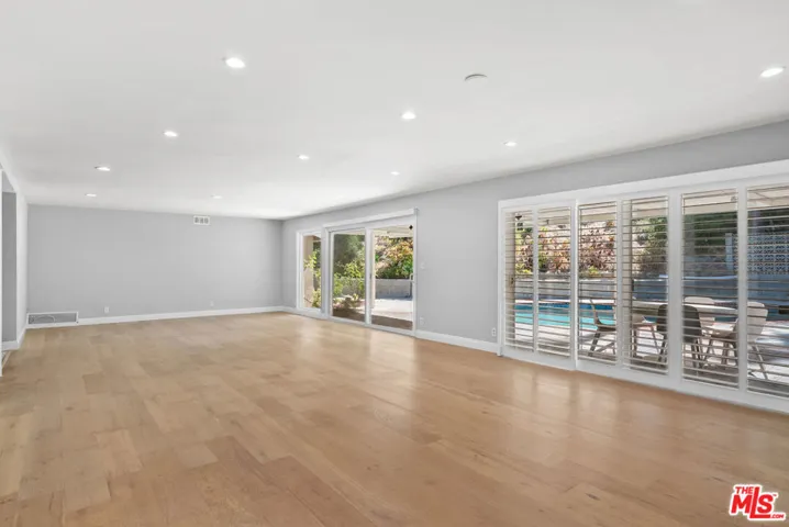 4863 Don Juan Place, Woodland Hills, California 91364