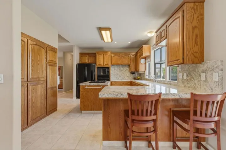 1290 Sonnys Way, Hollister, California 95023