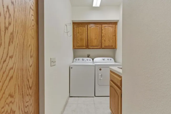 1290 Sonnys Way, Hollister, California 95023