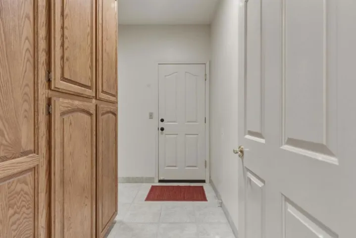 1290 Sonnys Way, Hollister, California 95023