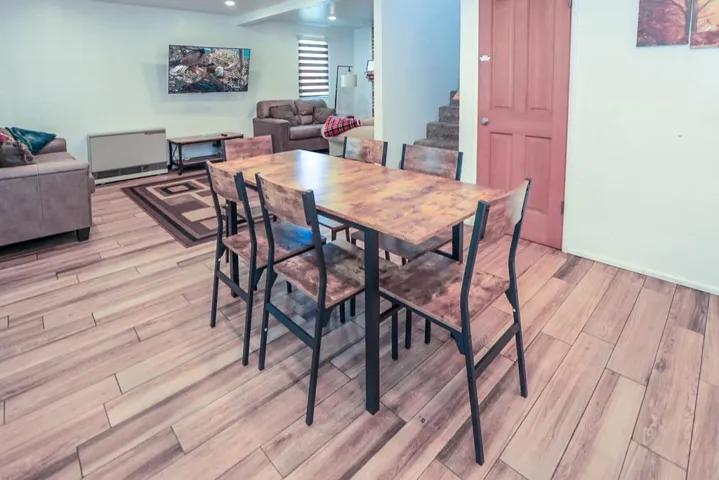 009_Dining Area