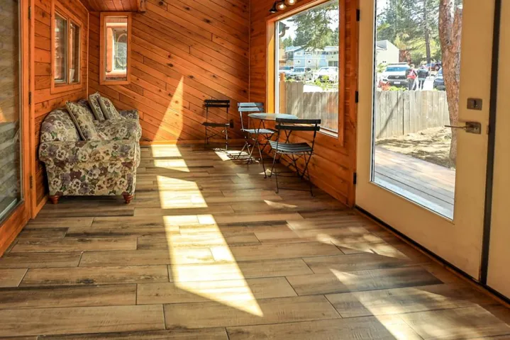 014_Sunroom