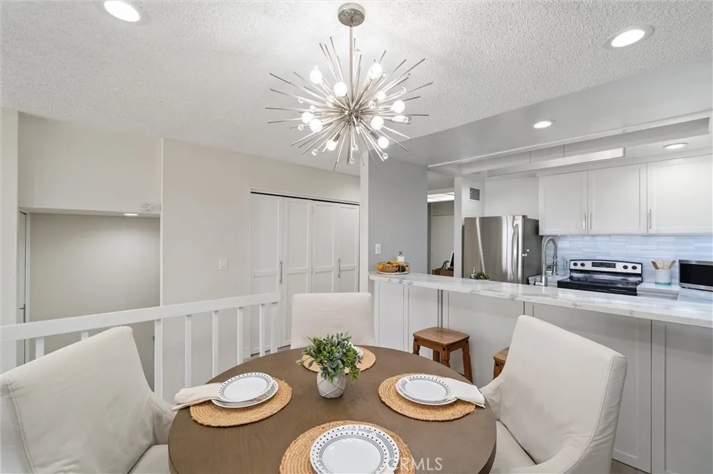 dining area off the kitchen