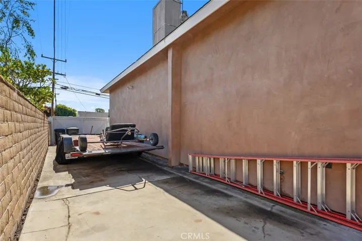 2199 National, Costa Mesa, California 92627