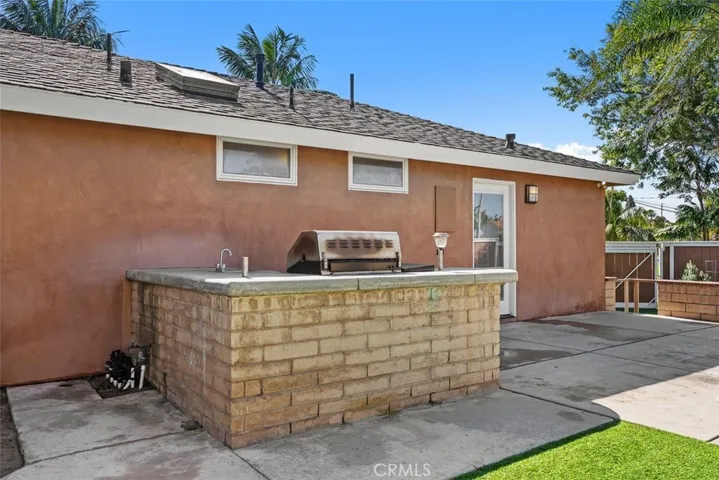 2199 National, Costa Mesa, California 92627