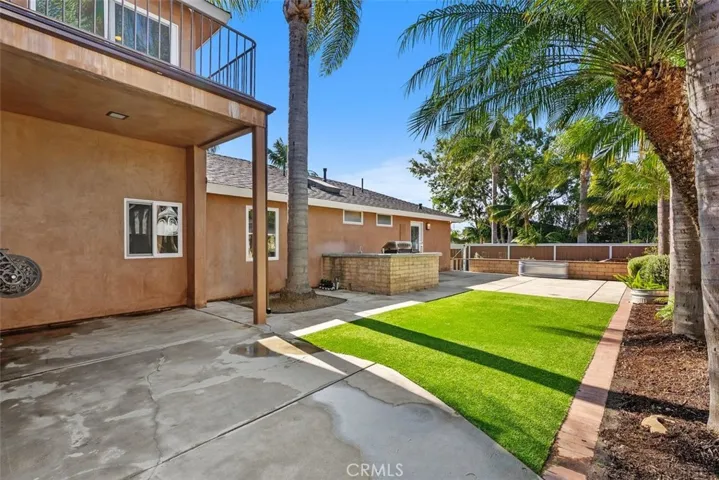 2199 National, Costa Mesa, California 92627