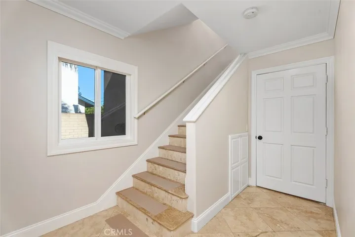 2199 National, Costa Mesa, California 92627