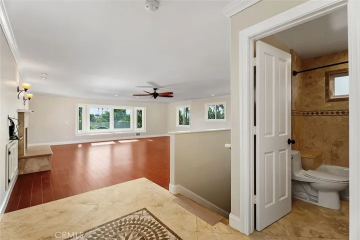 2199 National, Costa Mesa, California 92627