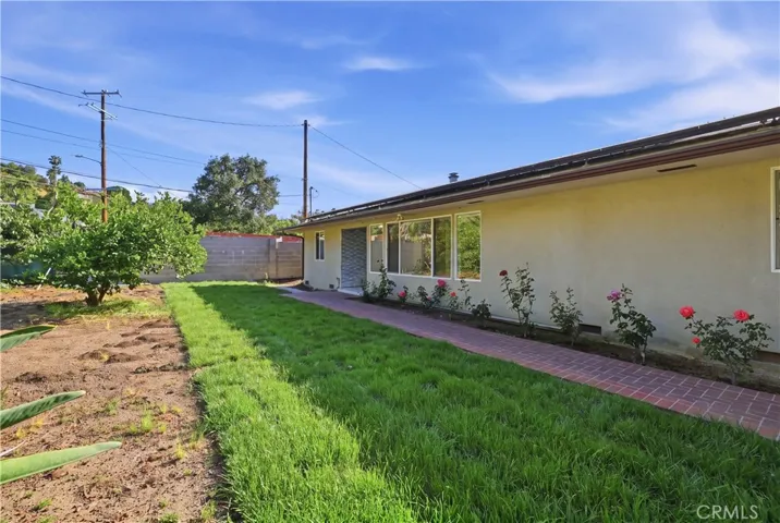 9711 Wheatland, Sunland, California 91040
