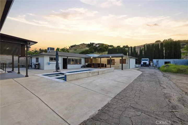 9711 Wheatland, Sunland, California 91040