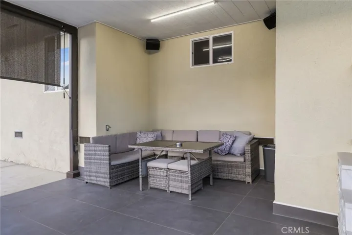 9711 Wheatland, Sunland, California 91040