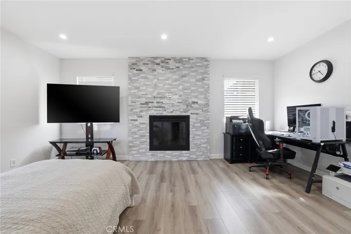 9711 Wheatland, Sunland, California 91040