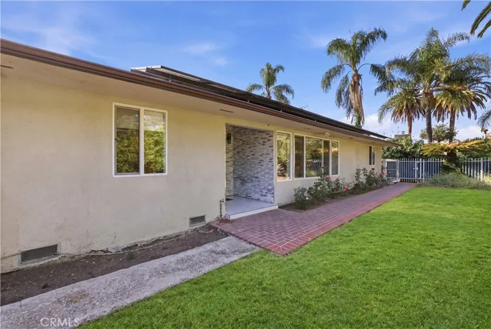 9711 Wheatland, Sunland, California 91040