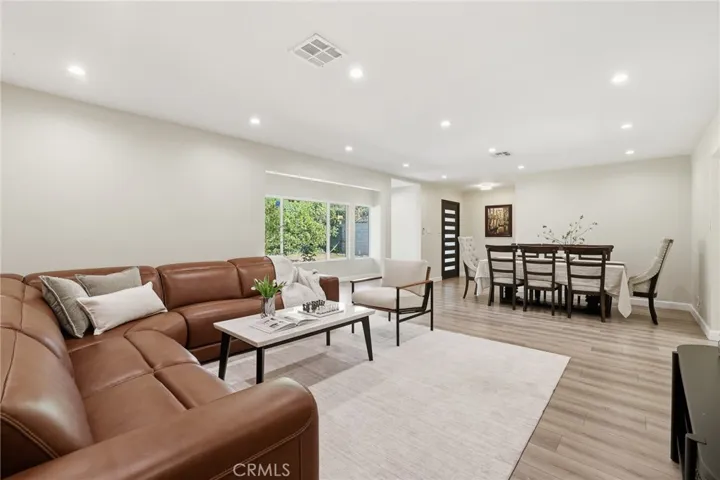 9711 Wheatland, Sunland, California 91040