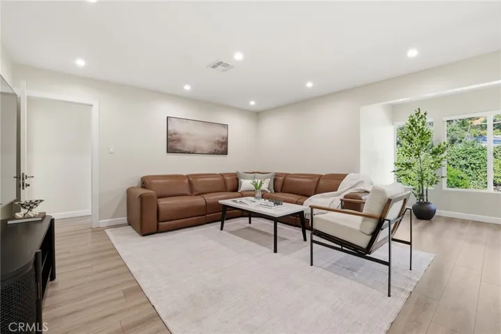 9711 Wheatland, Sunland, California 91040