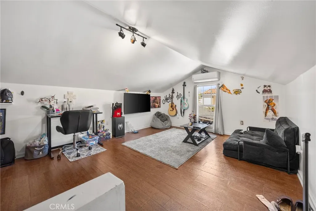upstairs living space in unit 903