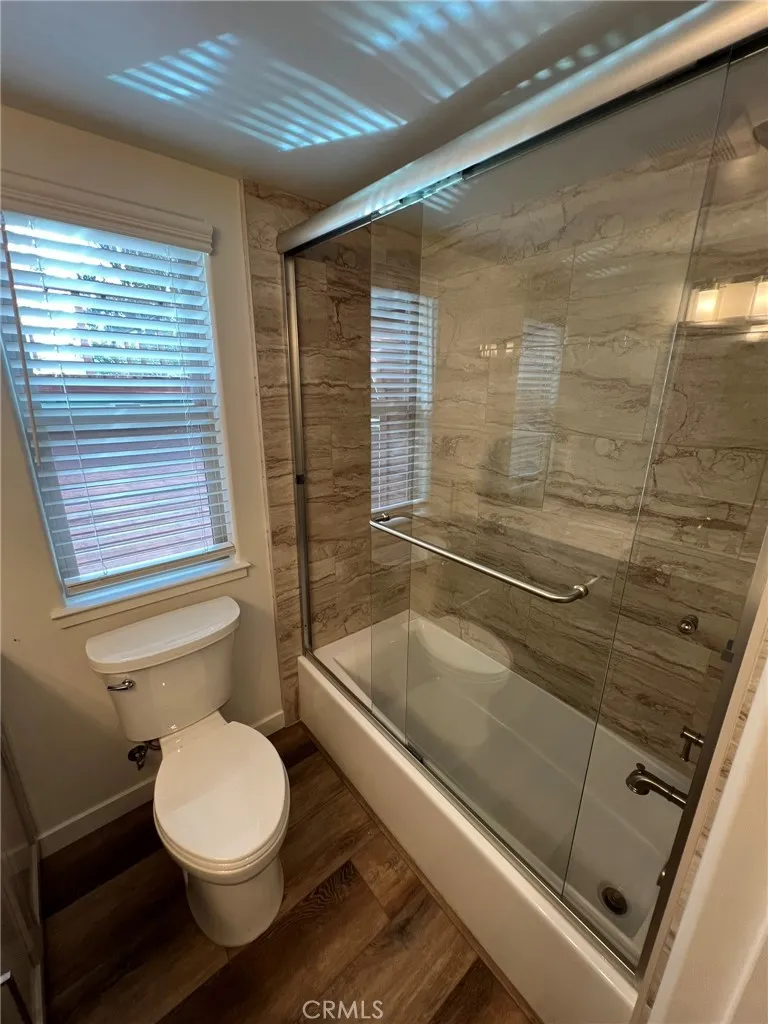 Hallway full bathroom