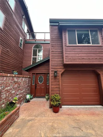 Entrance  from Lower level of house at driveway