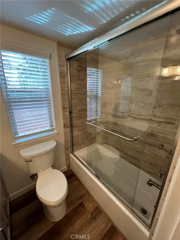 Hallway full bathroom