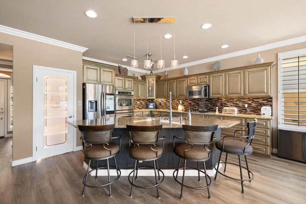 34-web-or-mls-8M4A5427 34-web-or-mls-8M4A5427