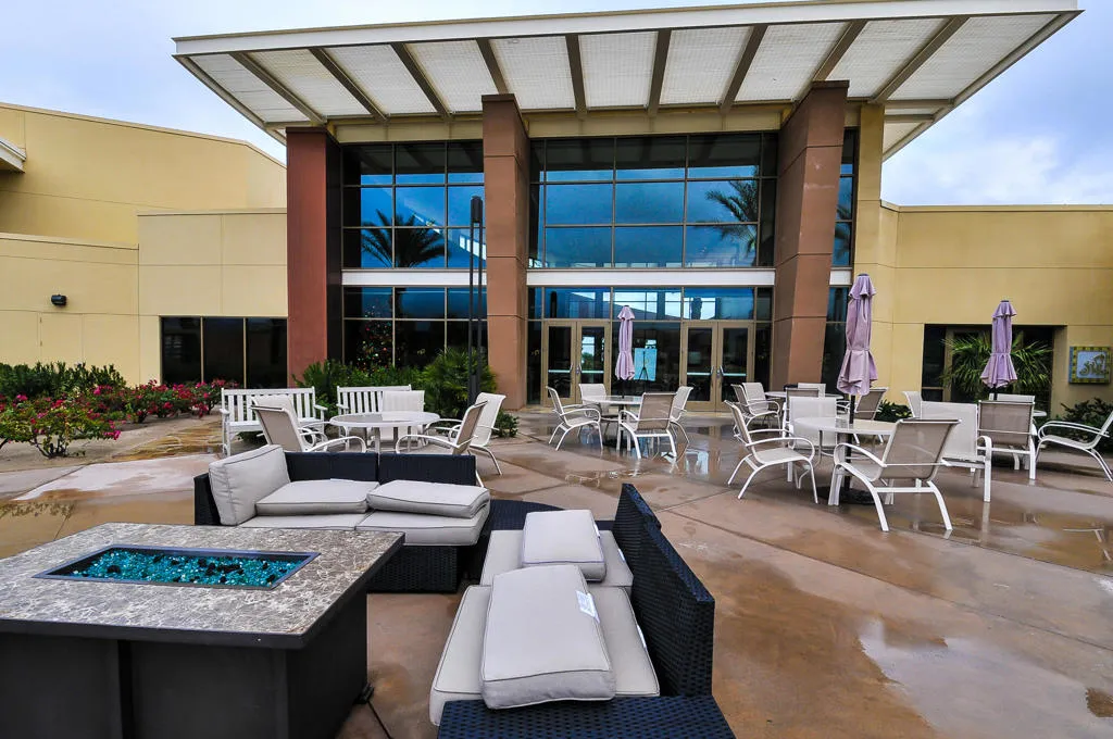Clubhouse patio 2 L Clubhouse patio 2 L