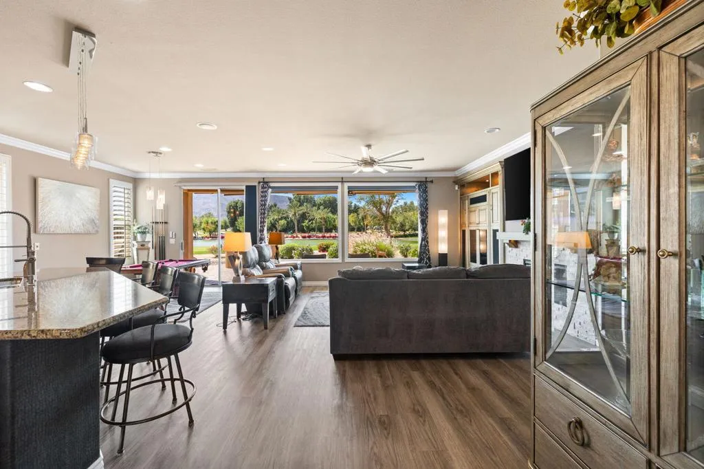 40-web-or-mls-8M4A5392 40-web-or-mls-8M4A5392