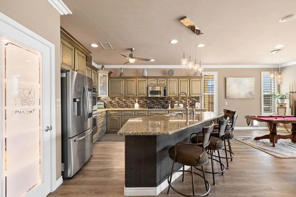 32-web-or-mls-8M4A5437 32-web-or-mls-8M4A5437