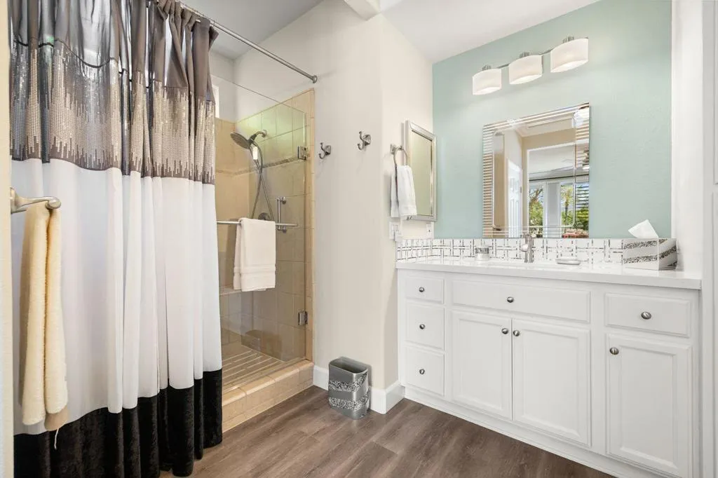 42-web-or-mls-8M4A5377 42-web-or-mls-8M4A5377