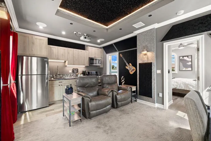62-web-or-mls-8M4A5280